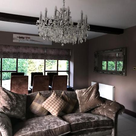Mickering Barn Bed & Breakfast Aughton Exterior photo