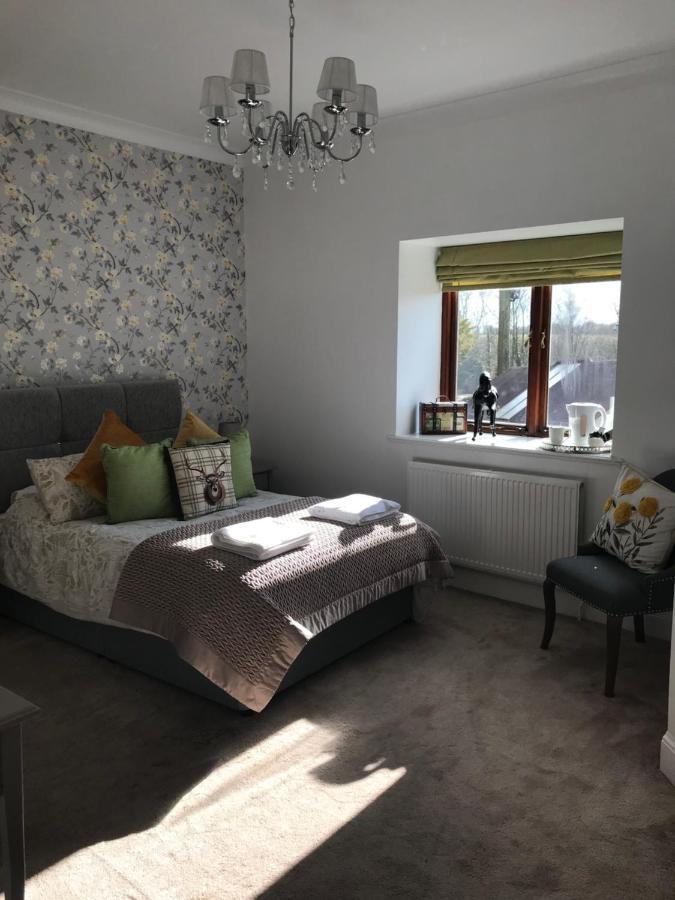Mickering Barn Bed & Breakfast Aughton Exterior photo